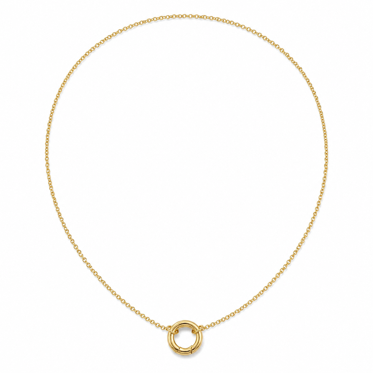 Collar de cadena rolo 18K Gold Filled con broche carabiner sobre fondo blanco